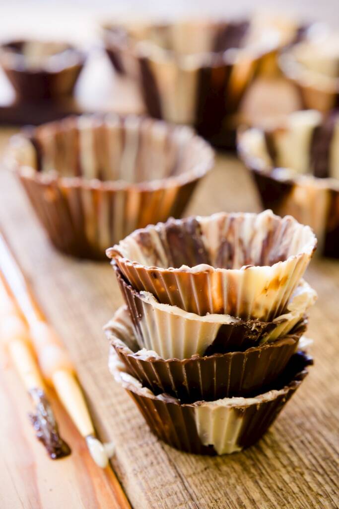 how to make chocolate cups it s shockingly simple cupcake project how to make chocolate cups it s shockingly simple cupcake project