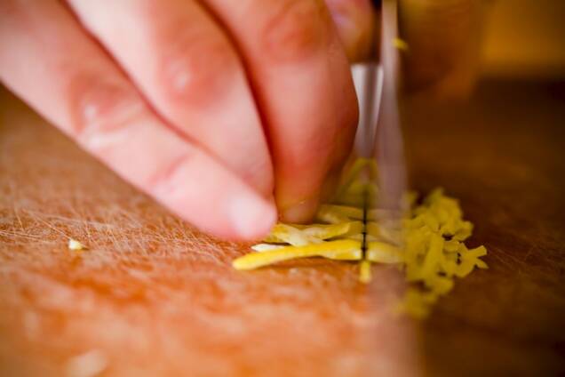 Zesting