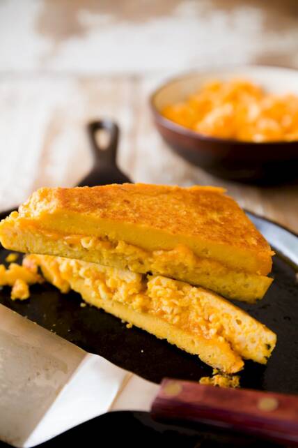 Mac 'n' Cheese Grilled Cheese 02