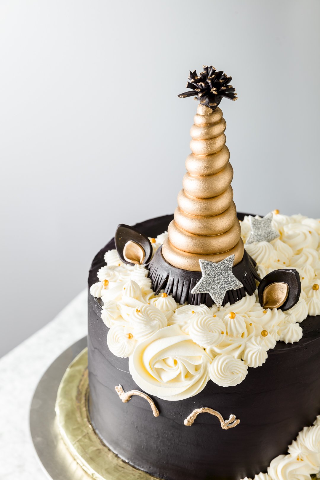 New Year's Unicorn Cake | Cupcake Project